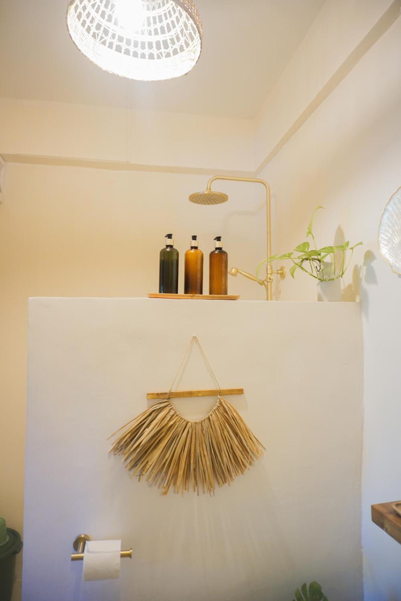 Greenhouse Siargao Roadside Boutique Apartments General Luna  Ngoại thất bức ảnh