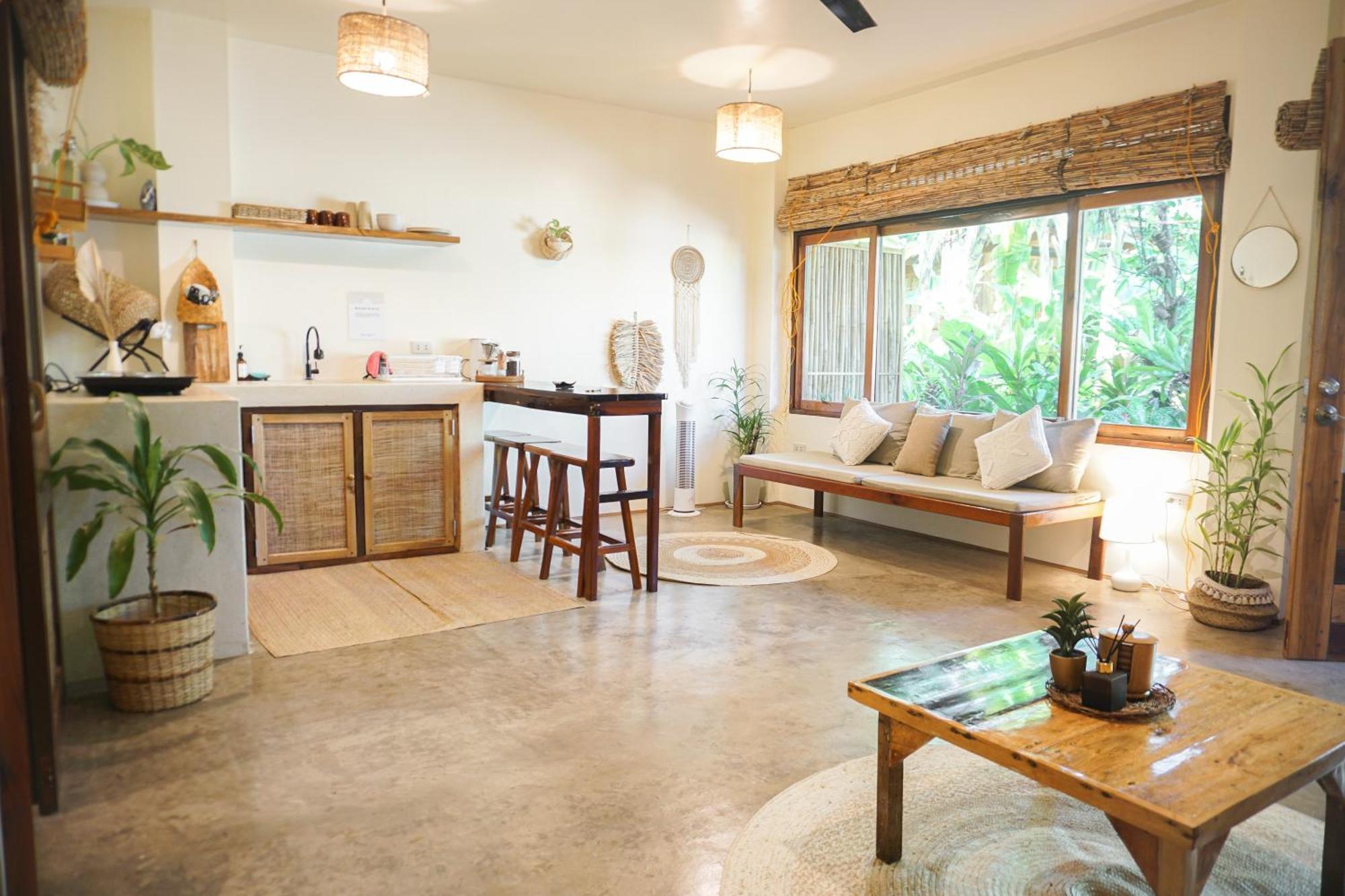 Greenhouse Siargao Roadside Boutique Apartments General Luna  Ngoại thất bức ảnh